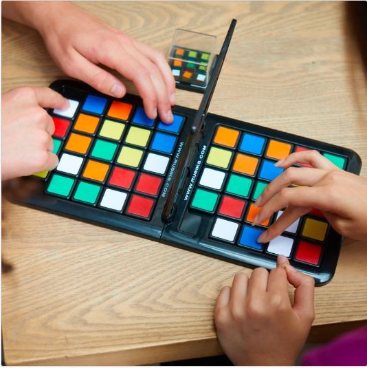 Gra Strategiczna Rubiks Race