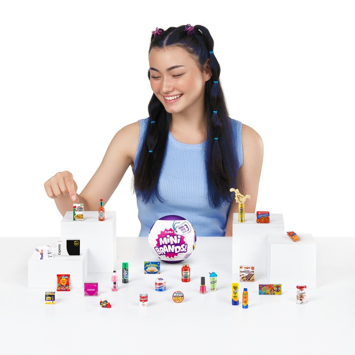 Figurki Mini Brands Global  Karton 36 Sztuk