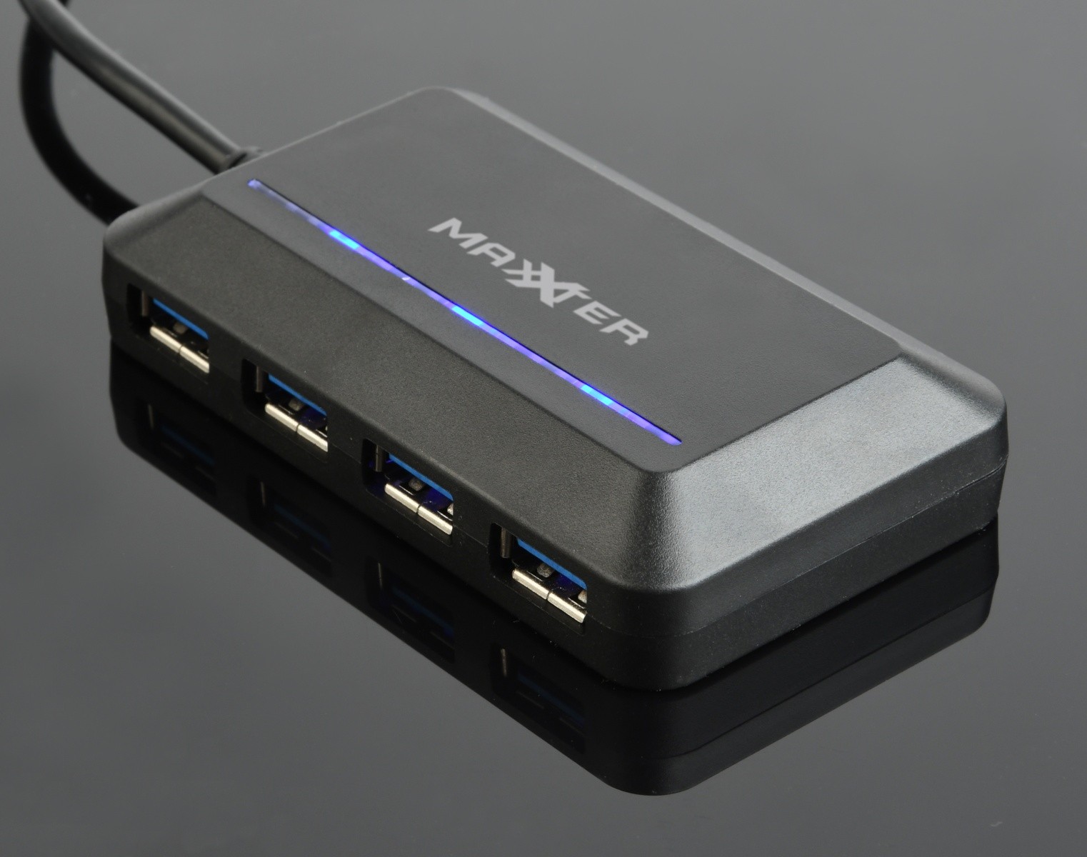 USB-C Hub s 4 vrati USB 3.1 4