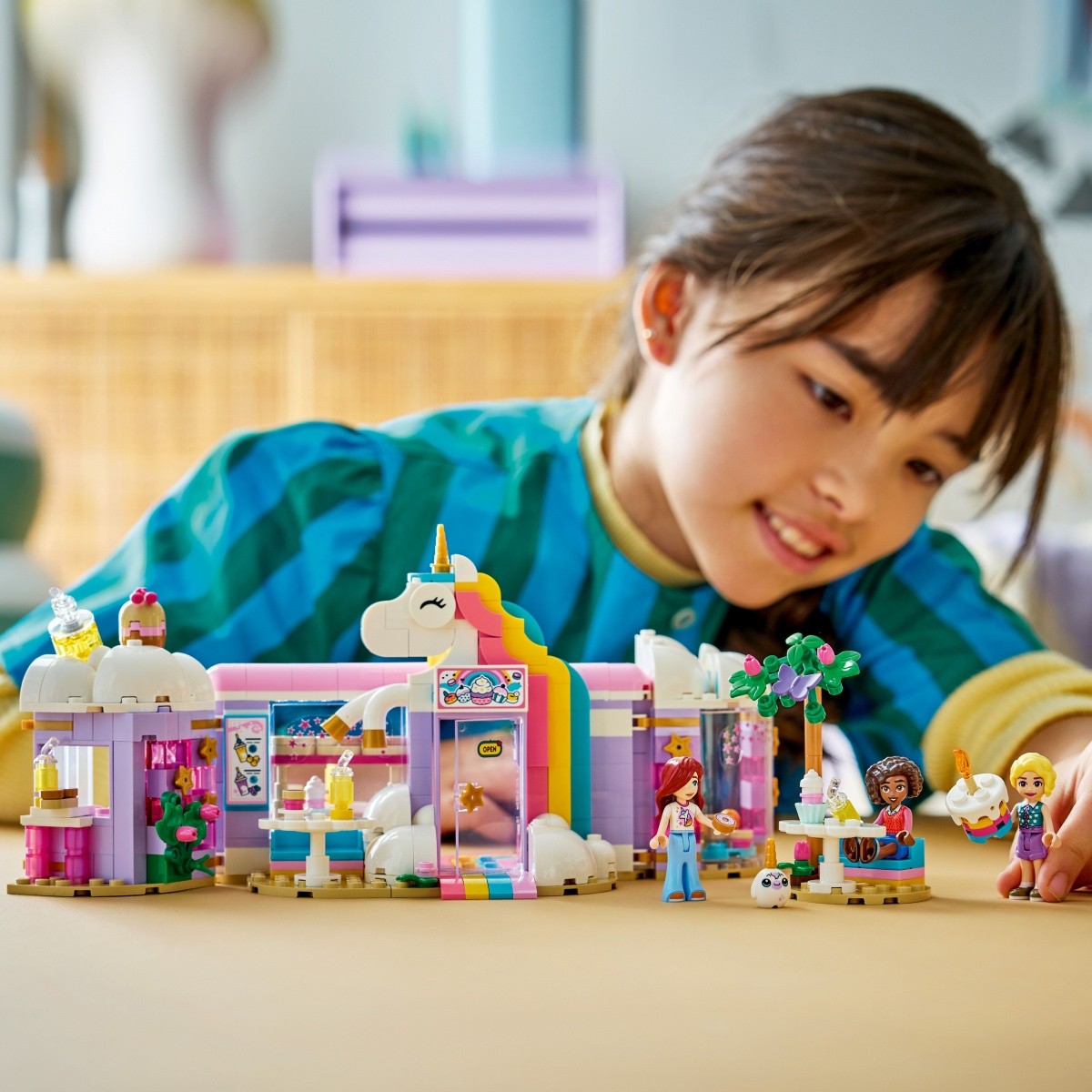 LEGO Friends 42684 Jednorožčeva kavarna 3