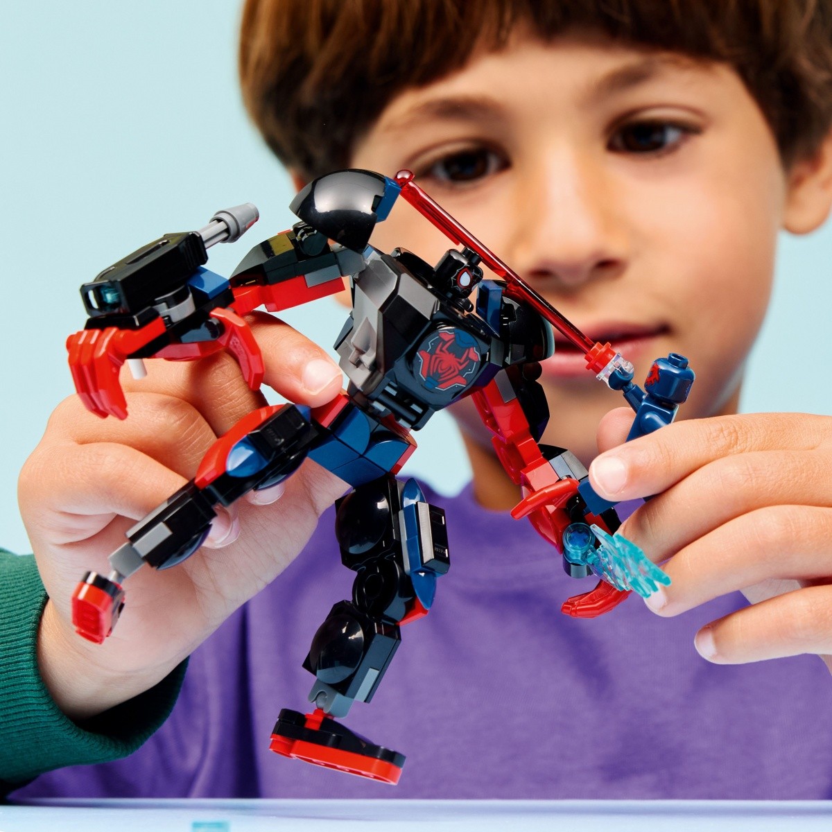 Gradbene kocke Super Heroes 76337 - Miles Morales proti Spider-Man 2099 3