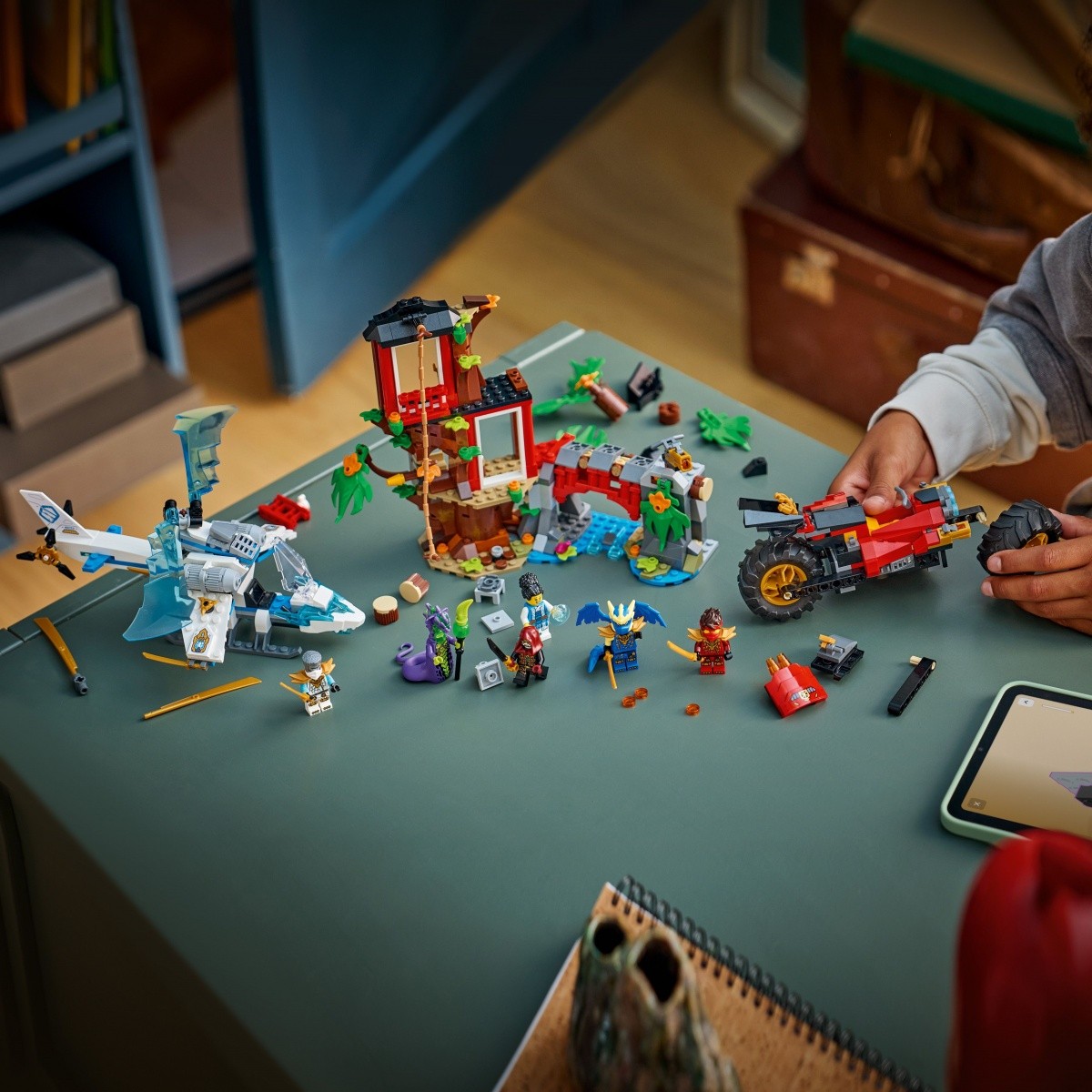 LEGO Ninjago 71857 Bitka ninja: hišica na drevesu s vozili 2