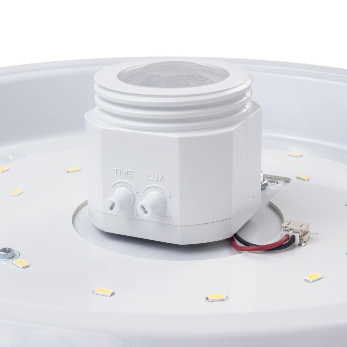 Stropna LED svetilka 12W s PIR senzorjem gibanja, do 6m 6