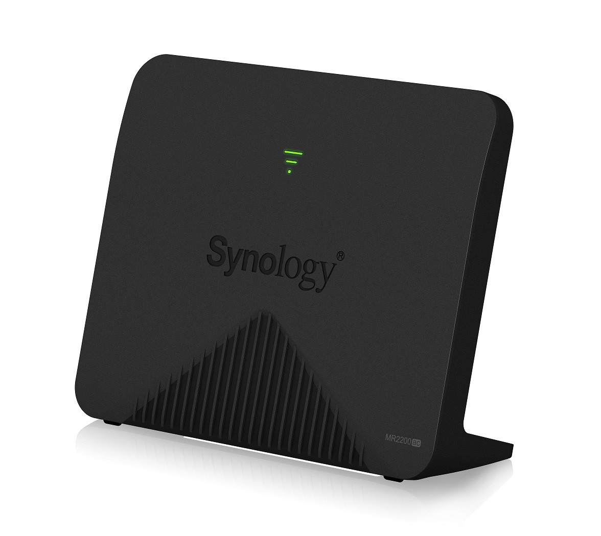 Tri-band WiFi usmerjevalnik (router) MR2200ac z Mesh in VPN 3