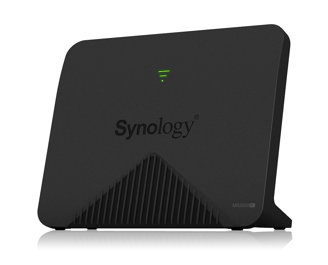 Tri-band WiFi usmerjevalnik (router) MR2200ac z Mesh in VPN 4