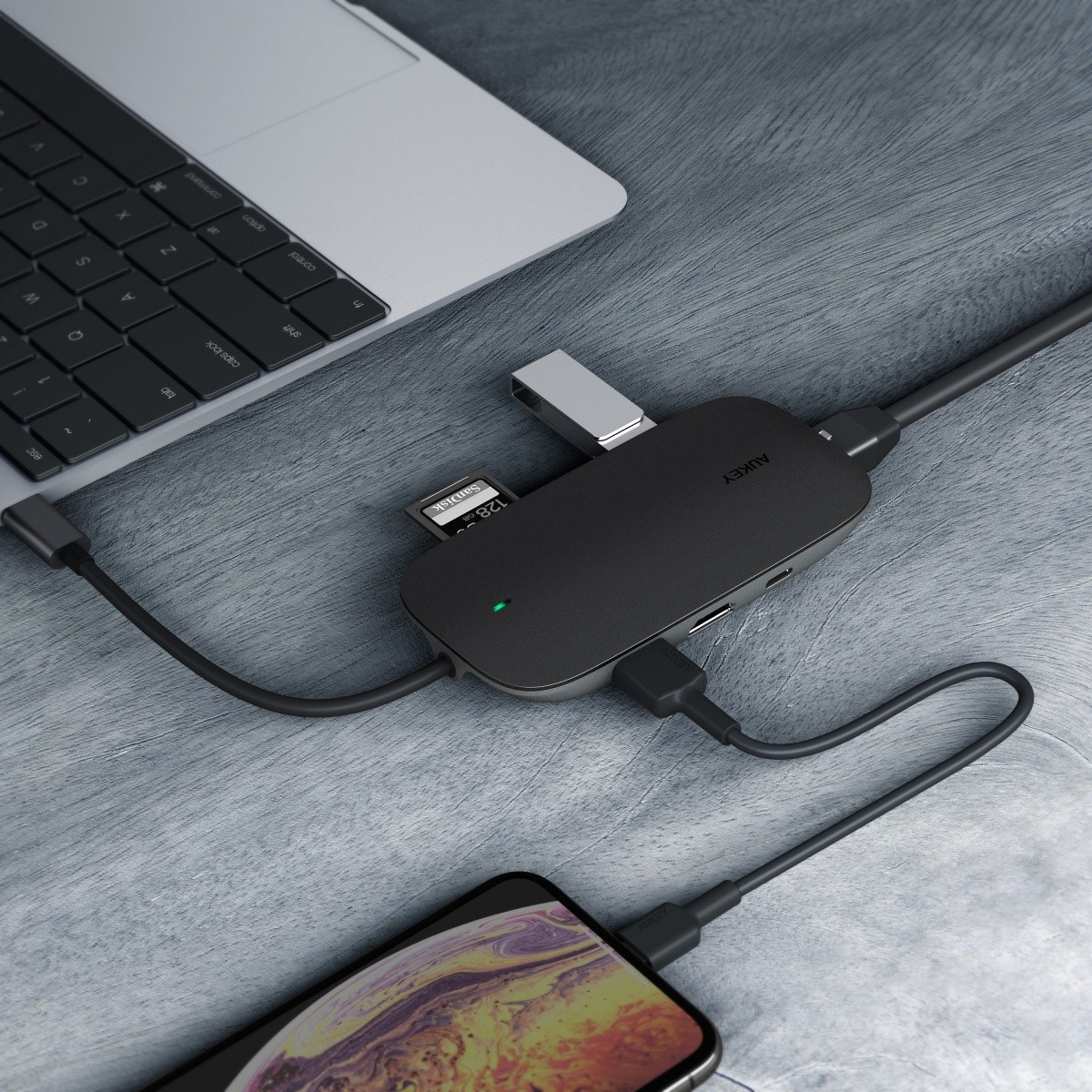 USB-C HUB CB-C71 8v1: Ethernet, 3xUSB 3.1, HDMI 4K, SD/microSD, PD 100W 6