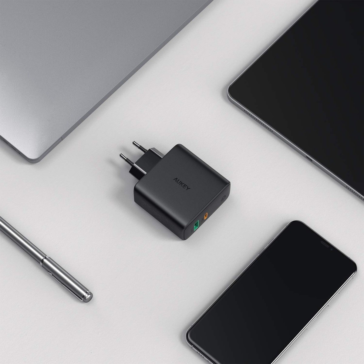 Zidni polnilec PA-D3 60W, 2xUSB (USB-A + USB-C PD) 2