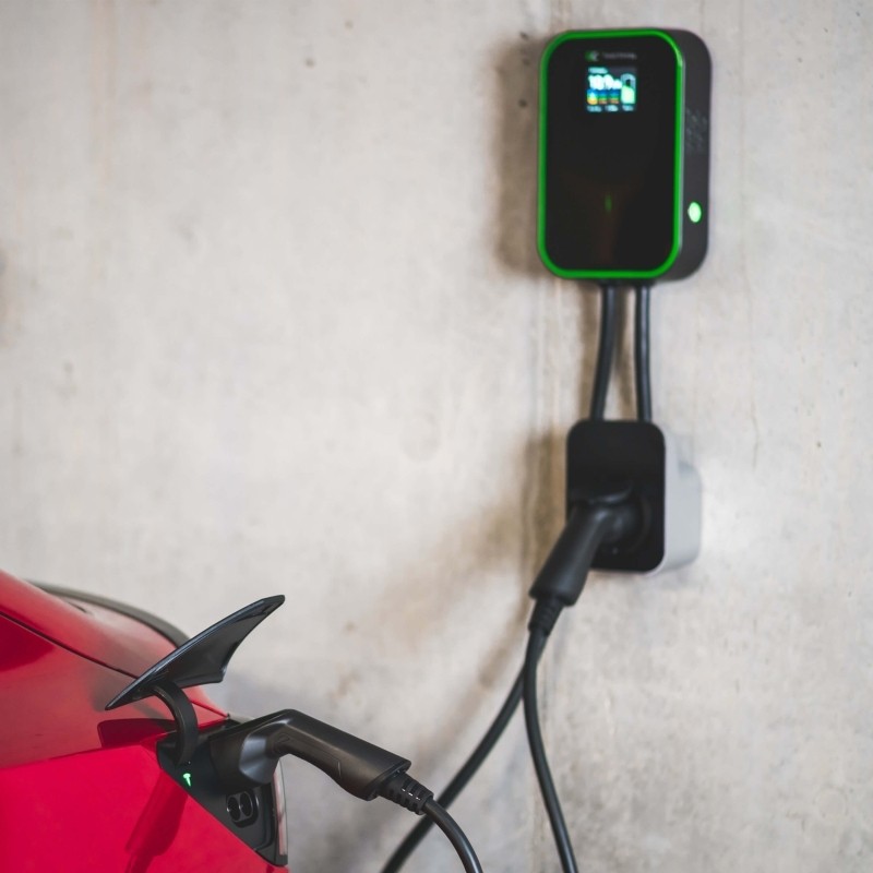Stenska polnilnica EV Wallbox PowerBox 22kW - vtičnica Type 2, RFID 3