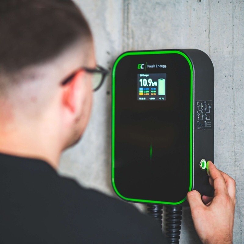 Stenska polnilnica EV Wallbox PowerBox 22kW - vtičnica Type 2, RFID 4