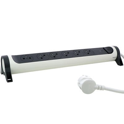 Legrand podaljšek 1,5m, 6x2PZ, belo-črn 6