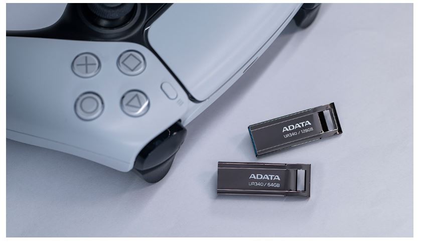 USB ključek 128GB UR340 USB 3.2 Gen 1, črn 7