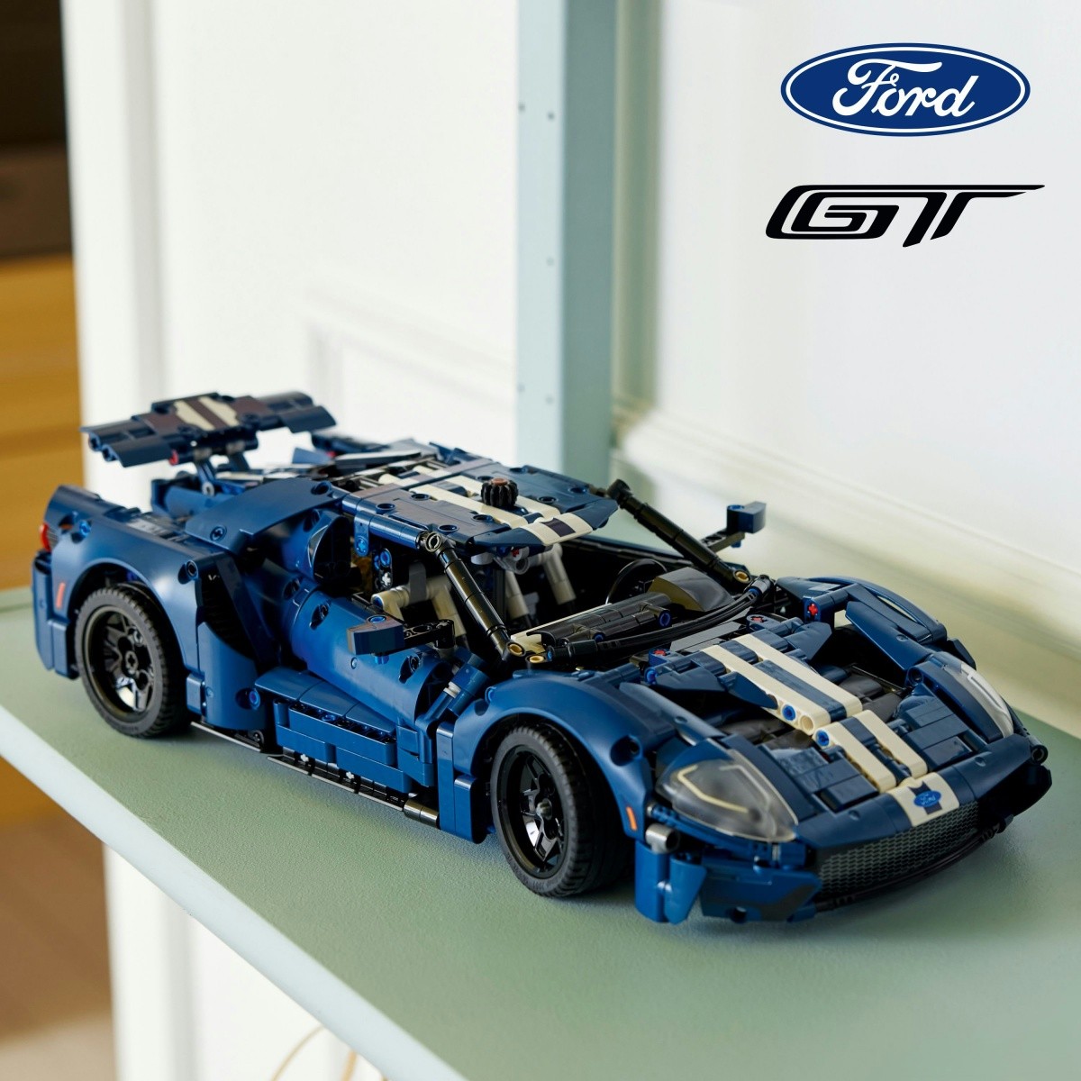LEGO Technic 42154 2022 Ford GT 6
