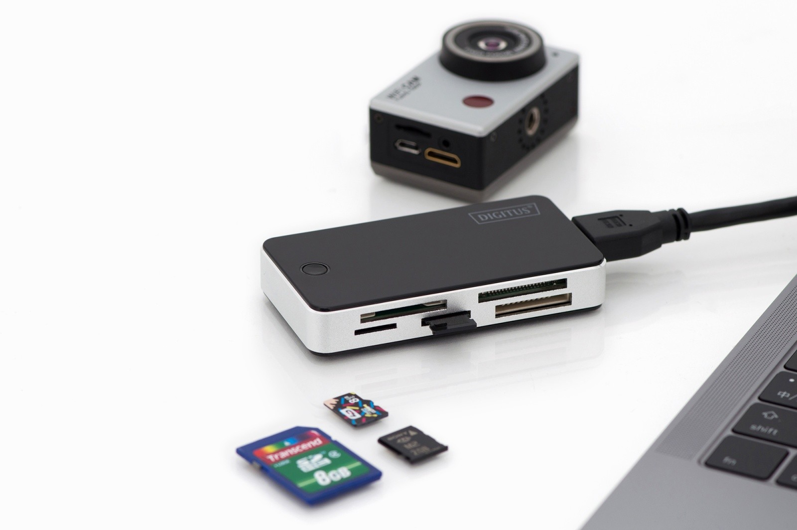 5-portni bralnik kartic USB 3.0 SuperSpeed, črno-srebrn 4
