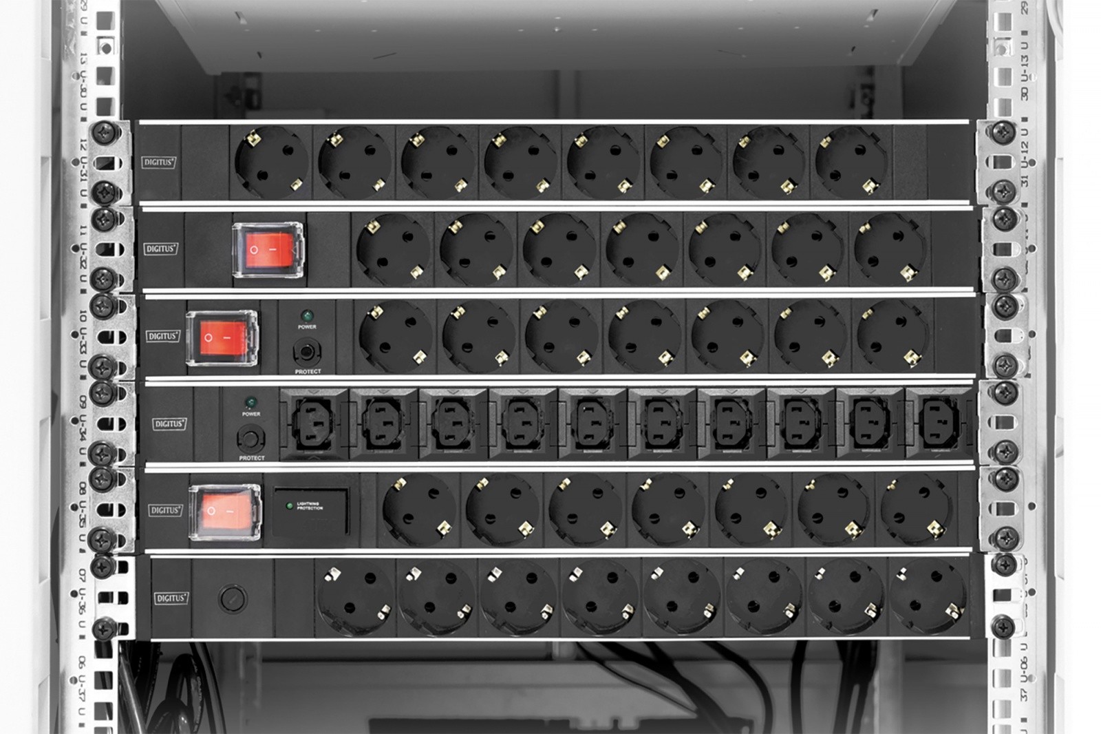 PDU napajalna letev 19" Rack, 7x Schuko vtičnice, 2m, 16A, aluminij 2