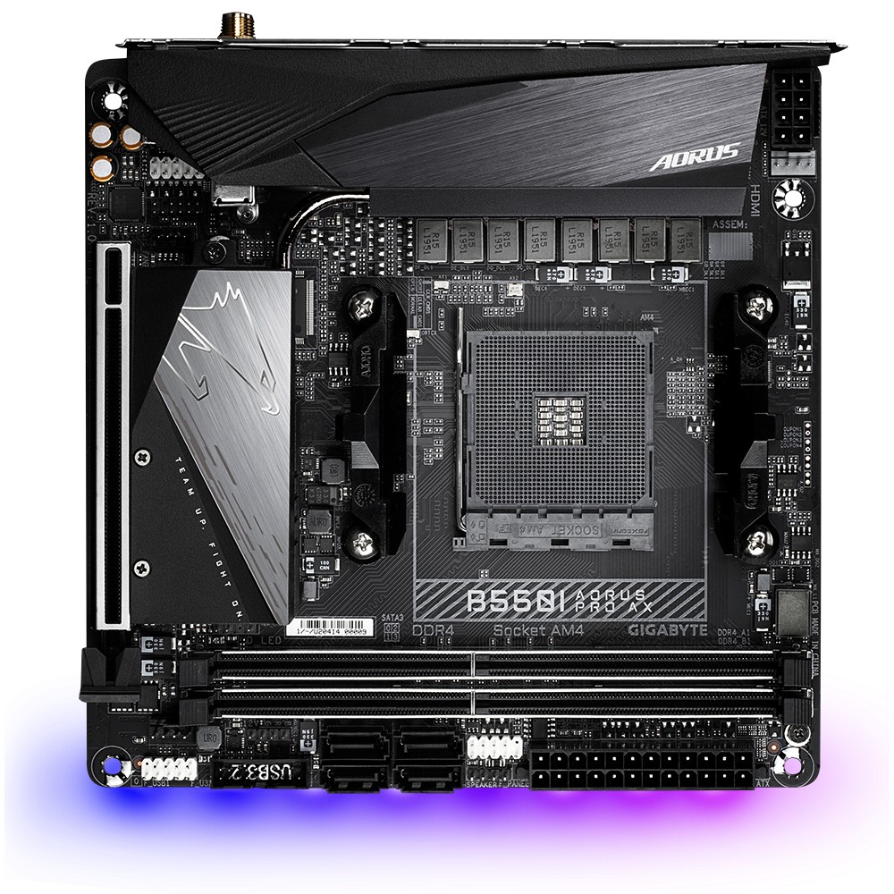 Matična plošča B550I AORUS PRO AX AM4 mITX 3