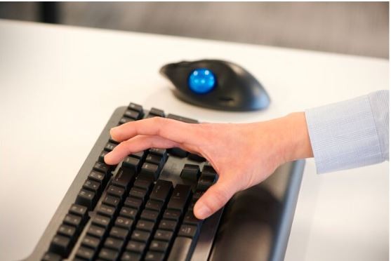 Kensington Trackball ProFit Ergo TB450 4