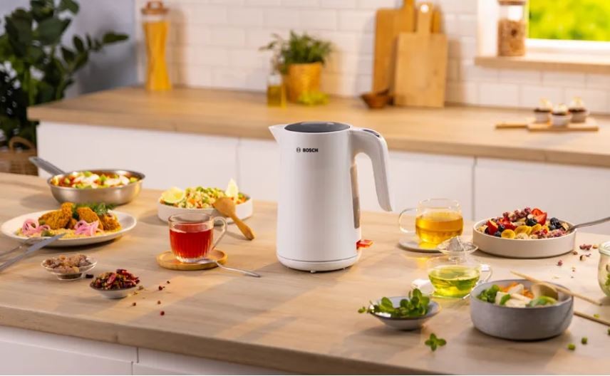 Grelnik vode MyMoment 1,7l, bel 2