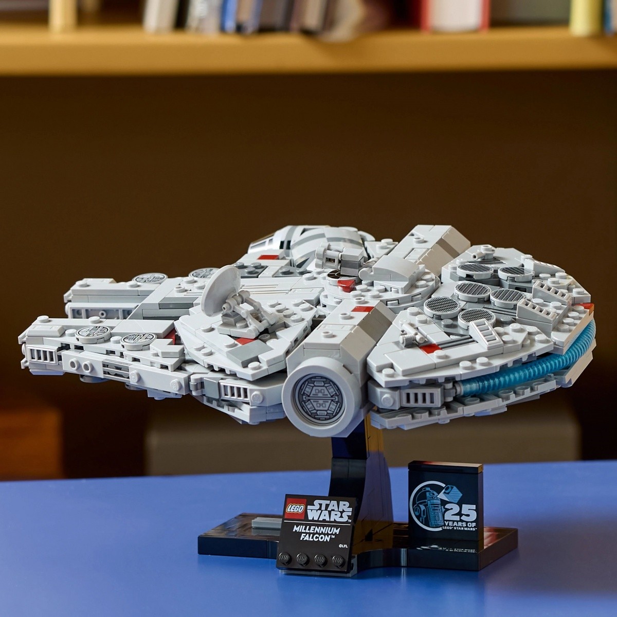 Kocke Star Wars 75375 Millennium Falcon 6