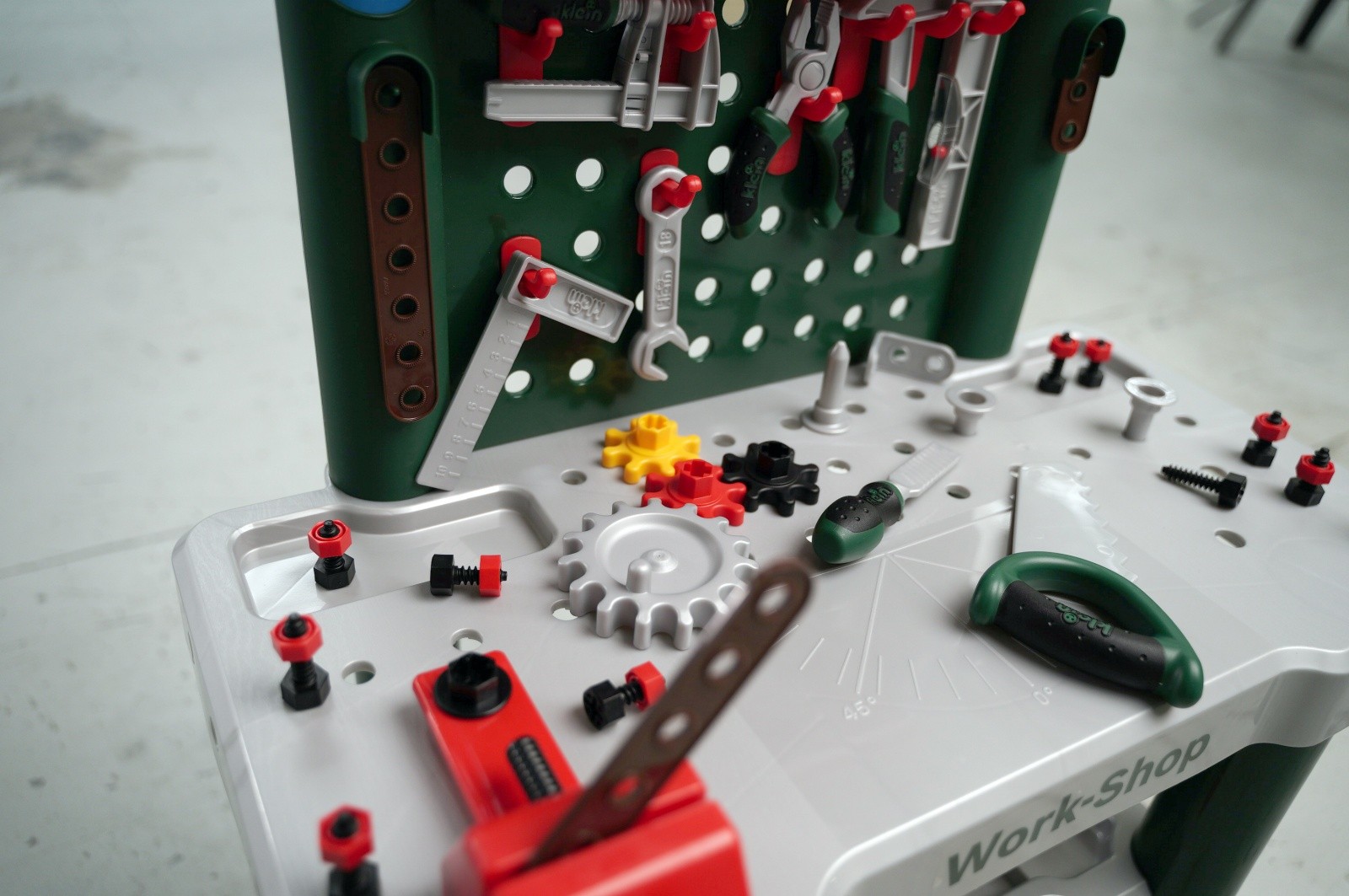 Bosch servisni kovček z orodjem - 82 dela 5