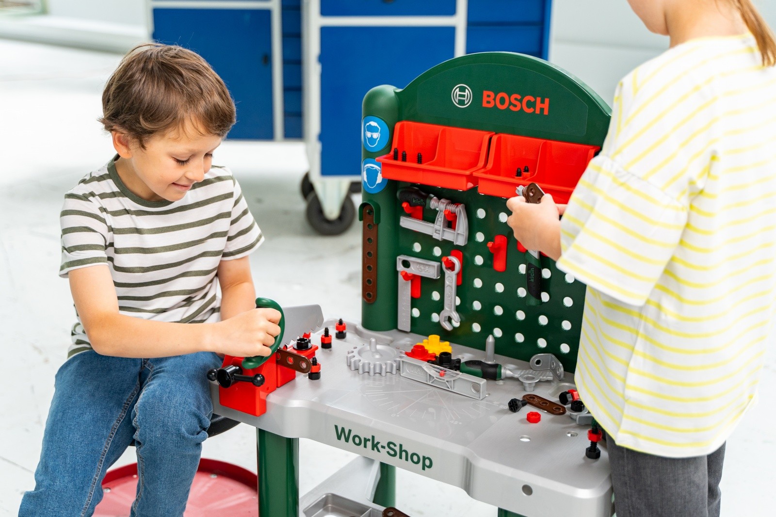 Bosch servisni kovček z orodjem - 82 dela 7