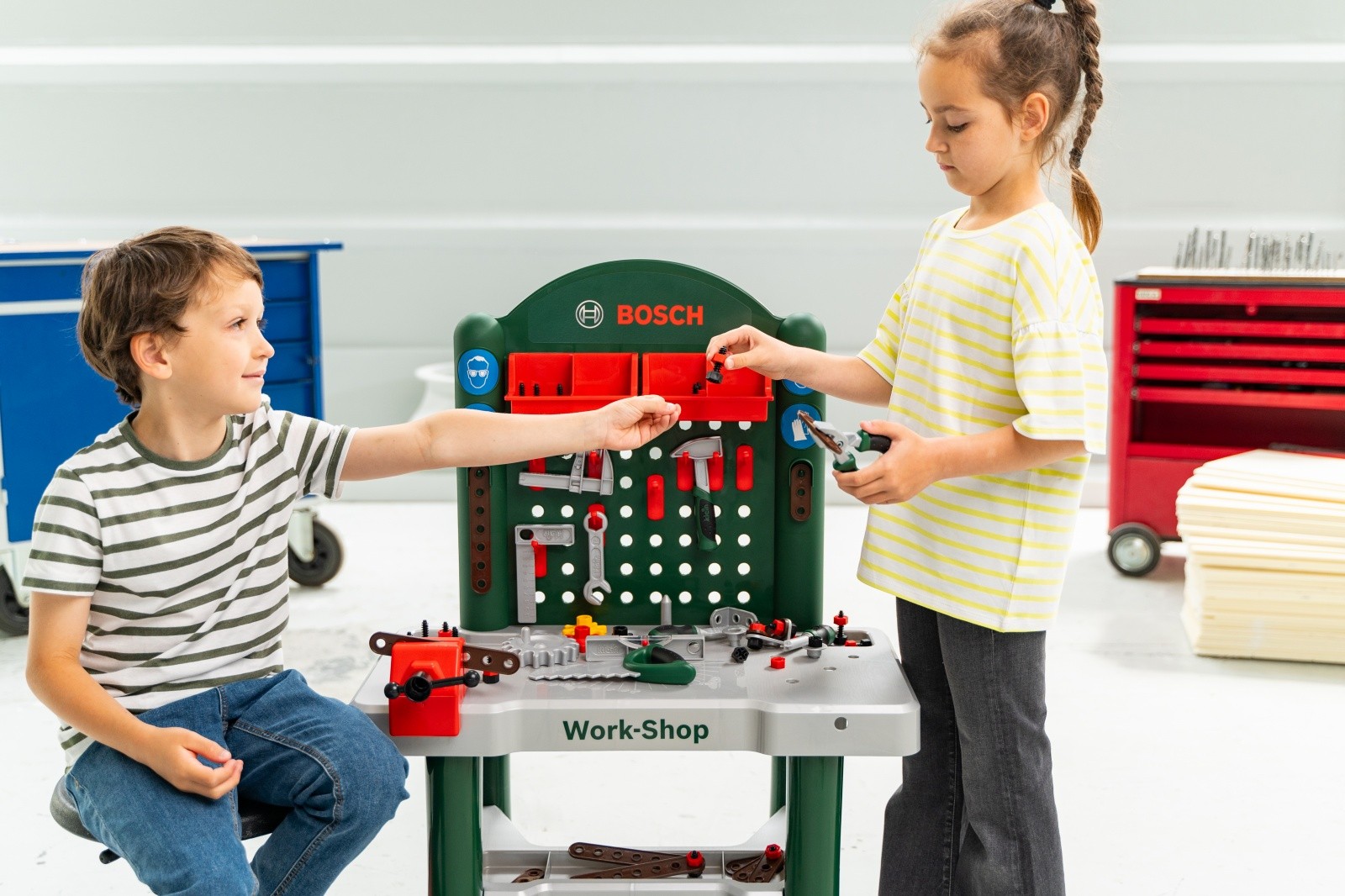 Bosch servisni kovček z orodjem - 82 dela 8