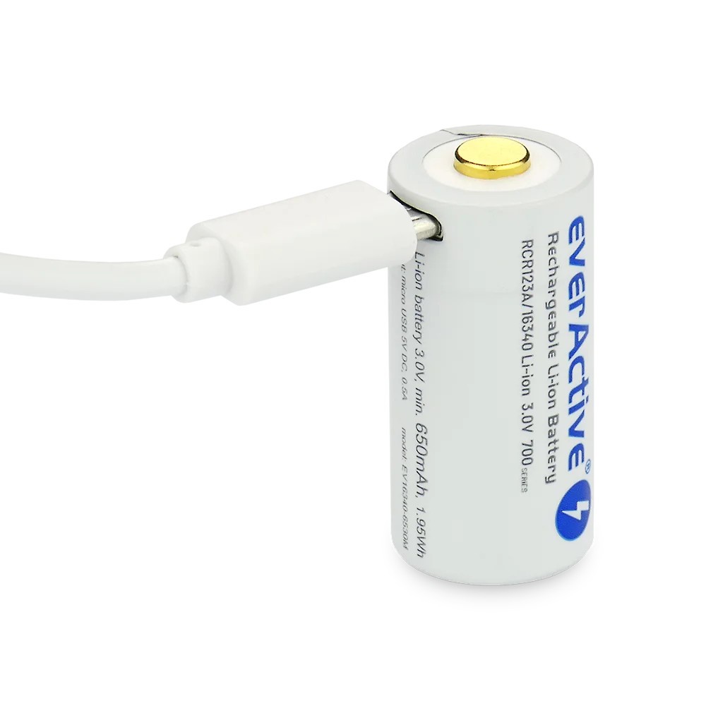 Akumulator 16340 3V Li-ion 700 mAh z micro USB