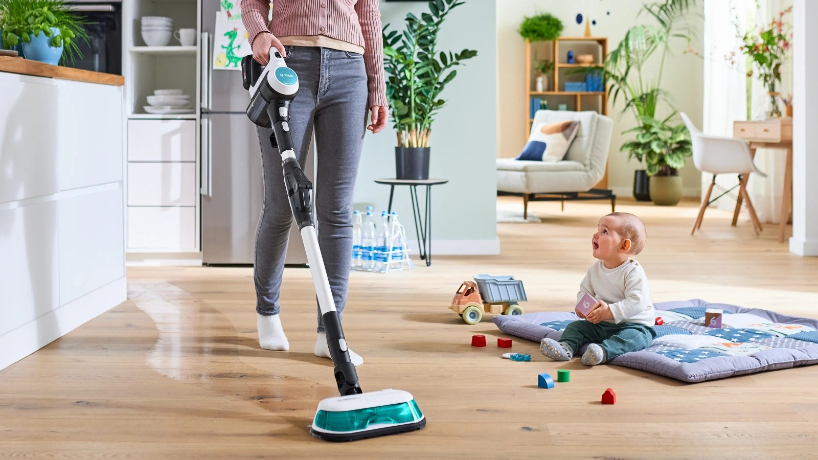 Vertikalni sesalnik Unlimited 7 ProHygienic Aqua BCS71HYG1 3