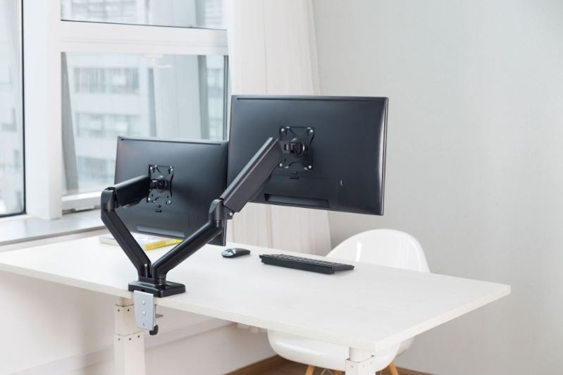 Plinski nosilec za 2 monitorja 17-32", do 9 kg, vrtljiv 3