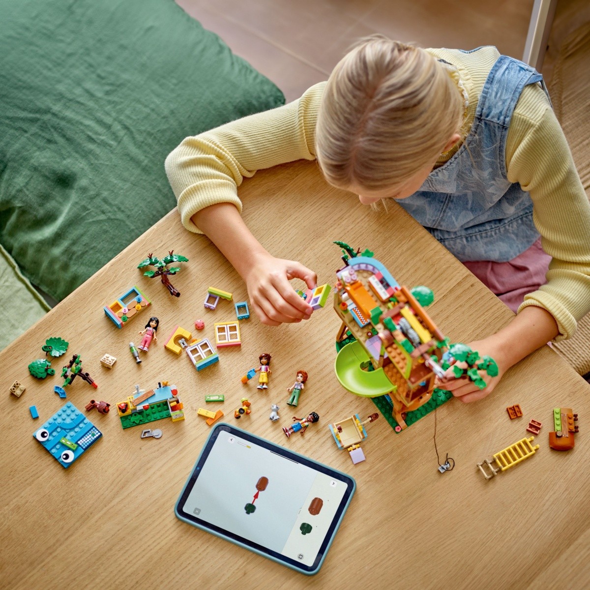 LEGO Friends 42652 Sestanek v hiški na drevesu prijateljstva, kocke 5