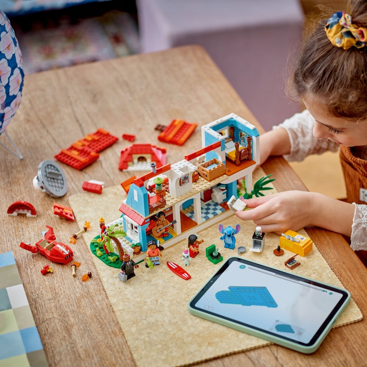 Kocke Disney 43268 Lilo & Stitchov obalni domek 8