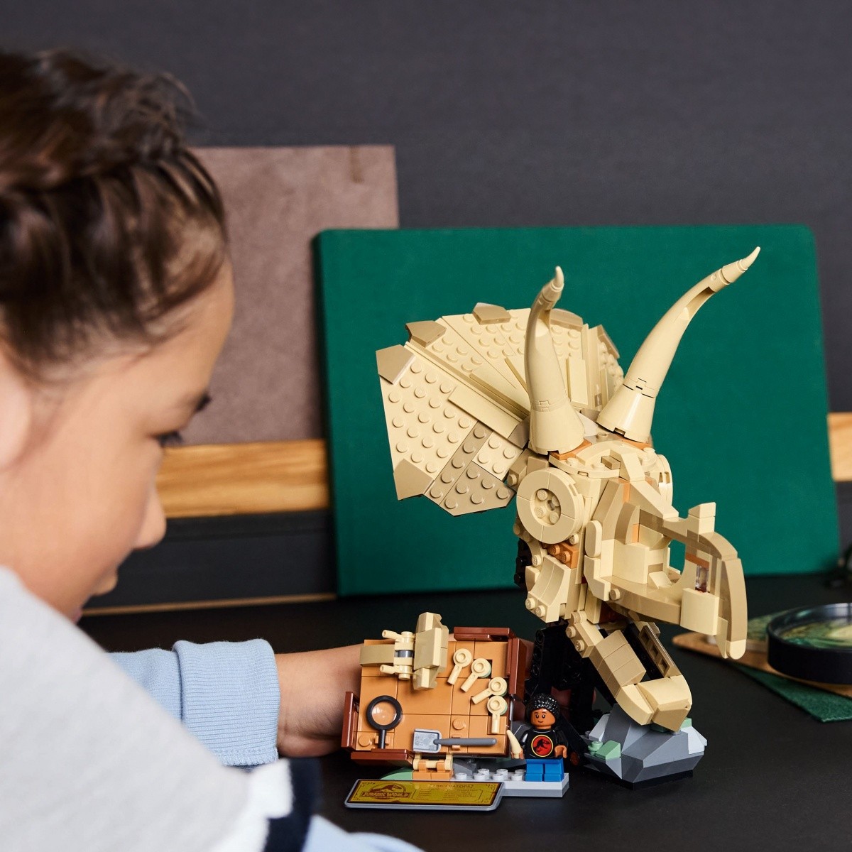 Kocke Jurassic World 76969 Okostnjaki dinozavrov: Lobanja Triceratopsa 6