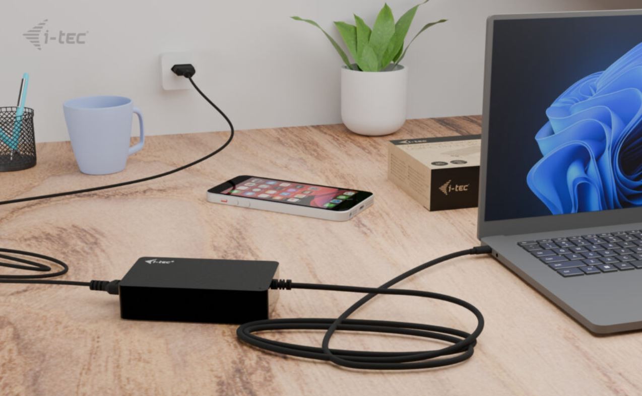 Univerzalni USB-C PD 3.1 polnilnik 140W 2