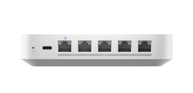 Usmerjevalnik Ubiquiti UniFi Cloud Gateway Max UCG-Max 3