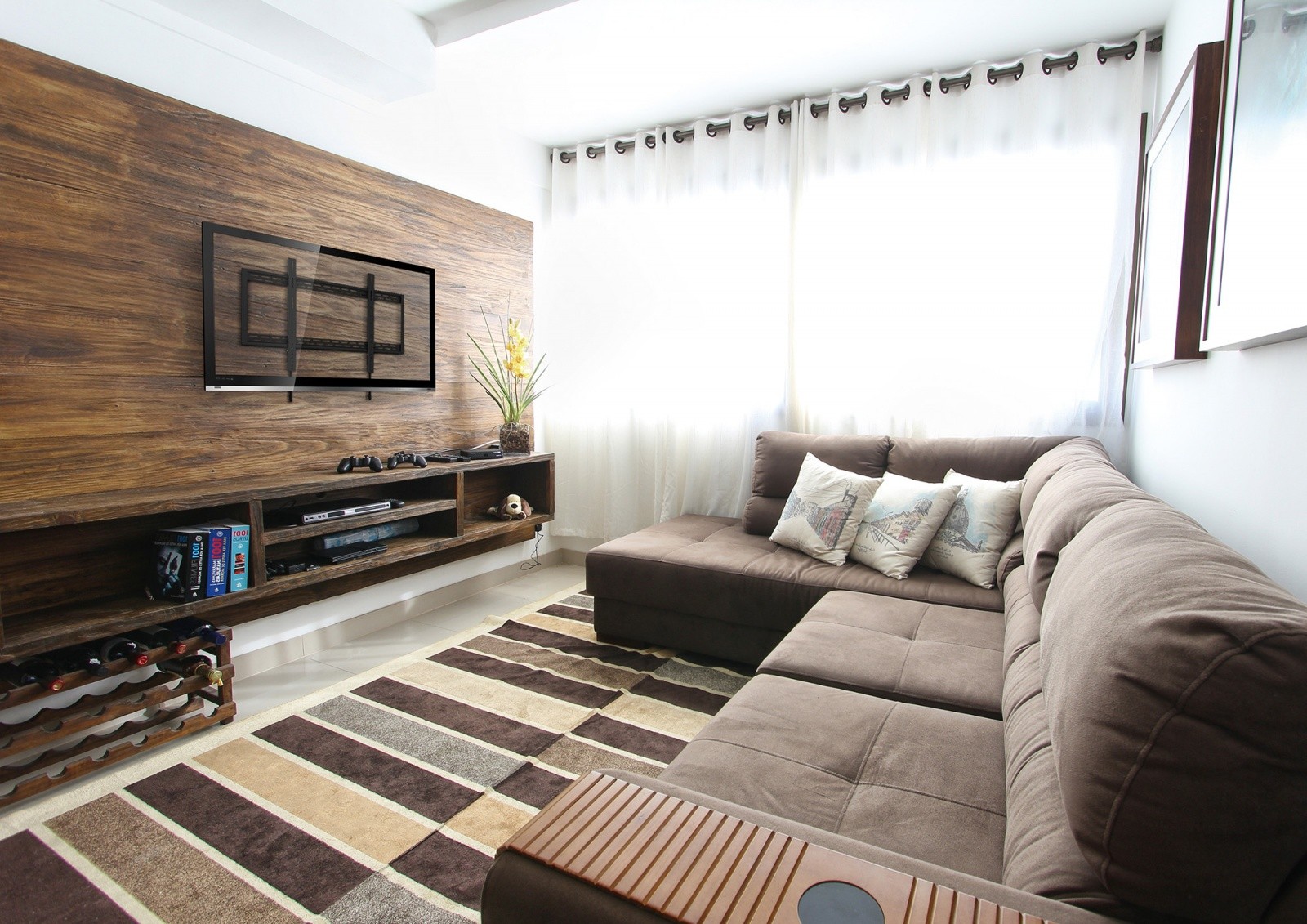 Stenski nosilec Manhattan za TV 60-100" do 100 kg, slim 32 mm 8