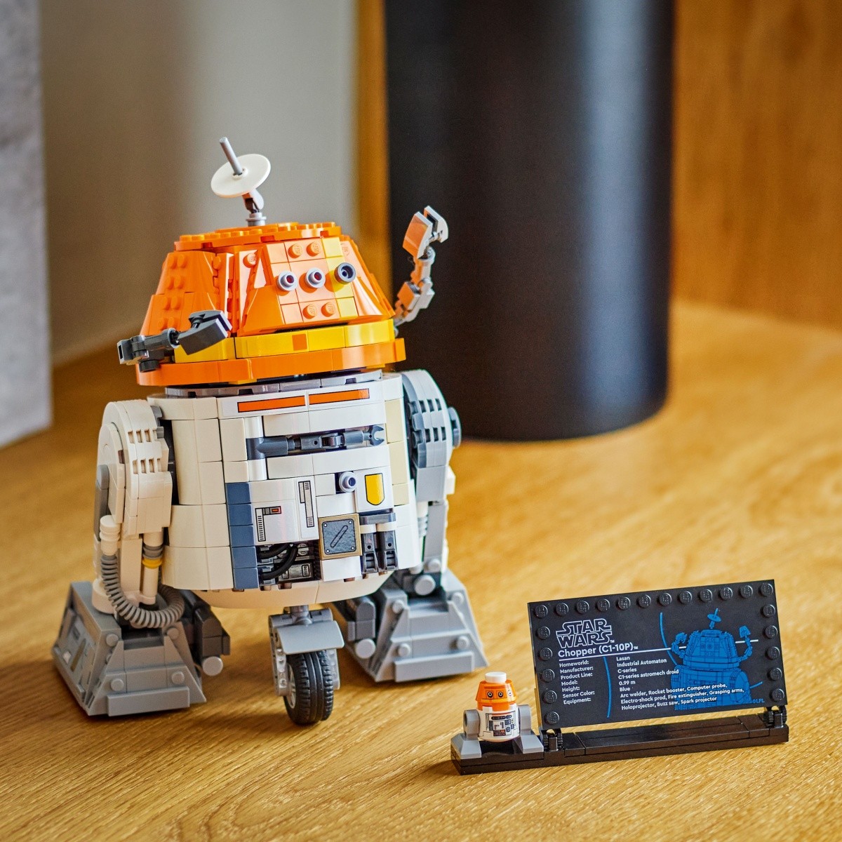 Kocke Star Wars 75416 Droid astromehanik Chopper (C1-10P) 7