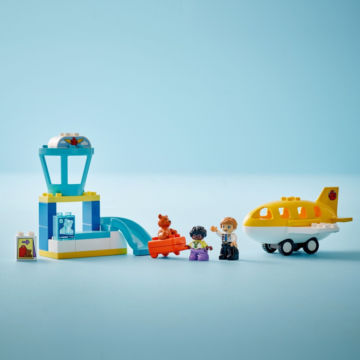 LEGO DUPLO 10443 Prvič: Na letališču 6