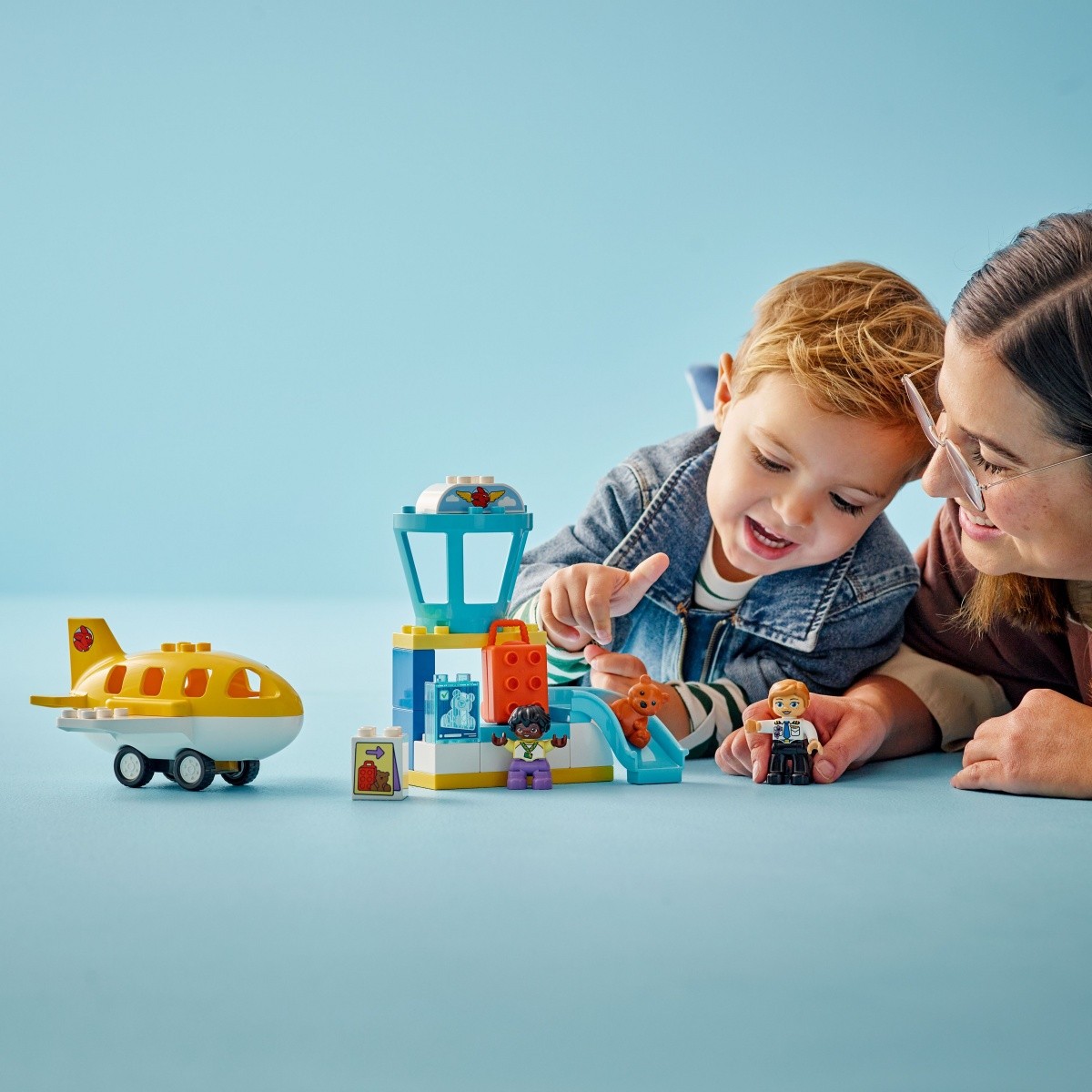 LEGO DUPLO 10443 Prvič: Na letališču 7