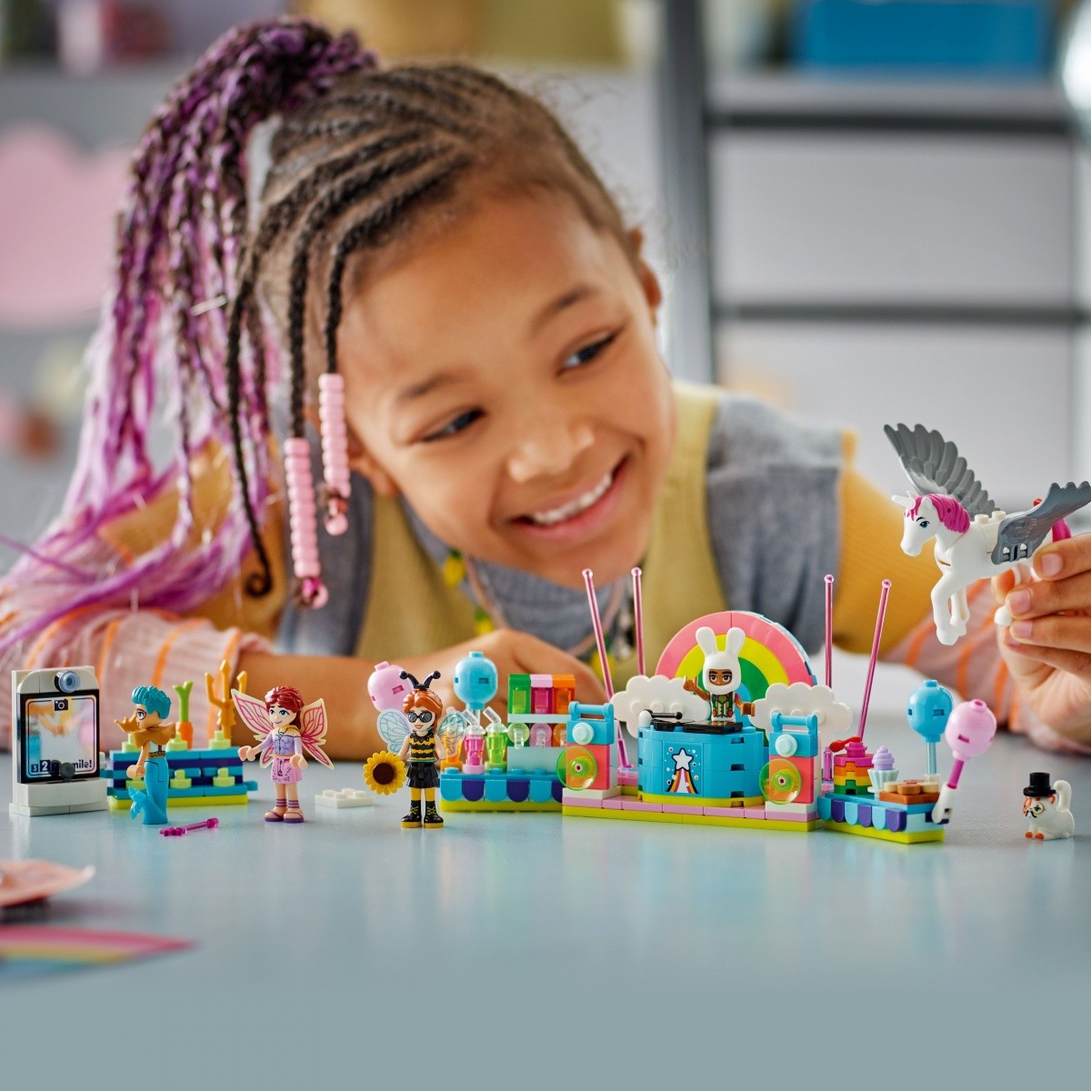 LEGO Friends 42661 - Ples z enorožcem in vilami 7