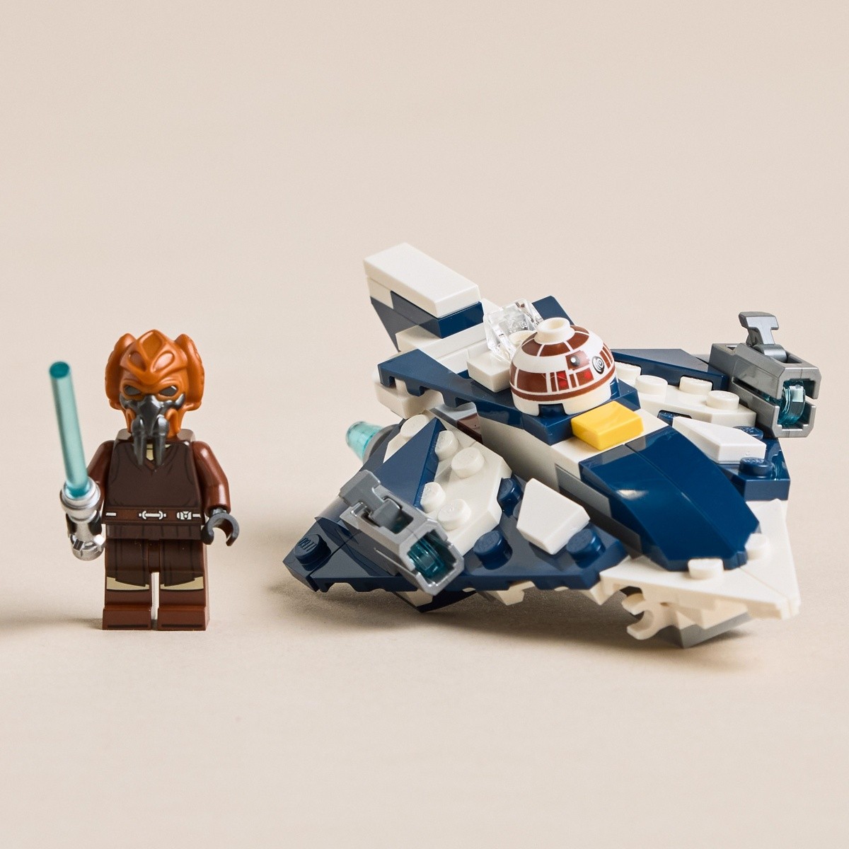 LEGO Star Wars 75400 Jedi Mikromyšolovka Plo Koona 6