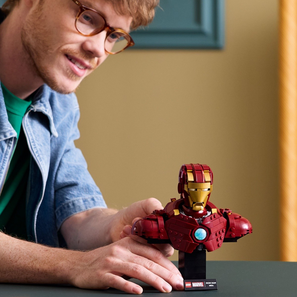 LEGO Kocke Super Heroes 76327 Iron Man MK4 6