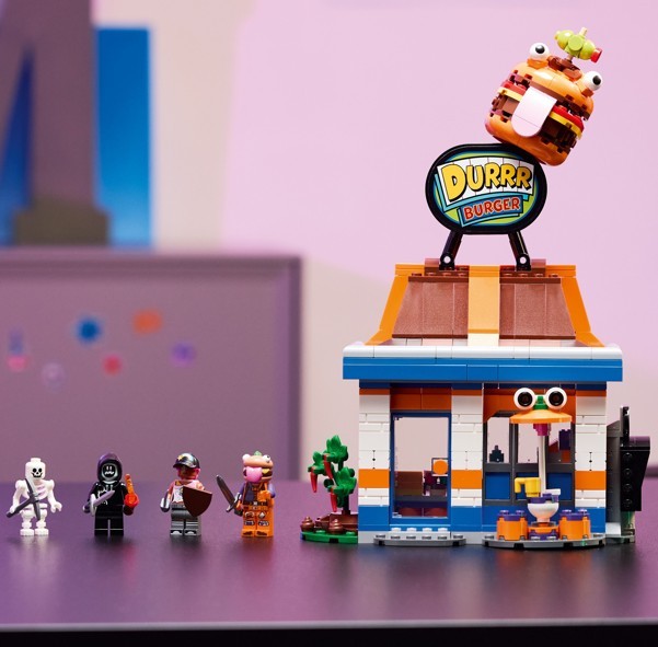 LEGO Kocke Fortnite 77076 Durrr Burger 3