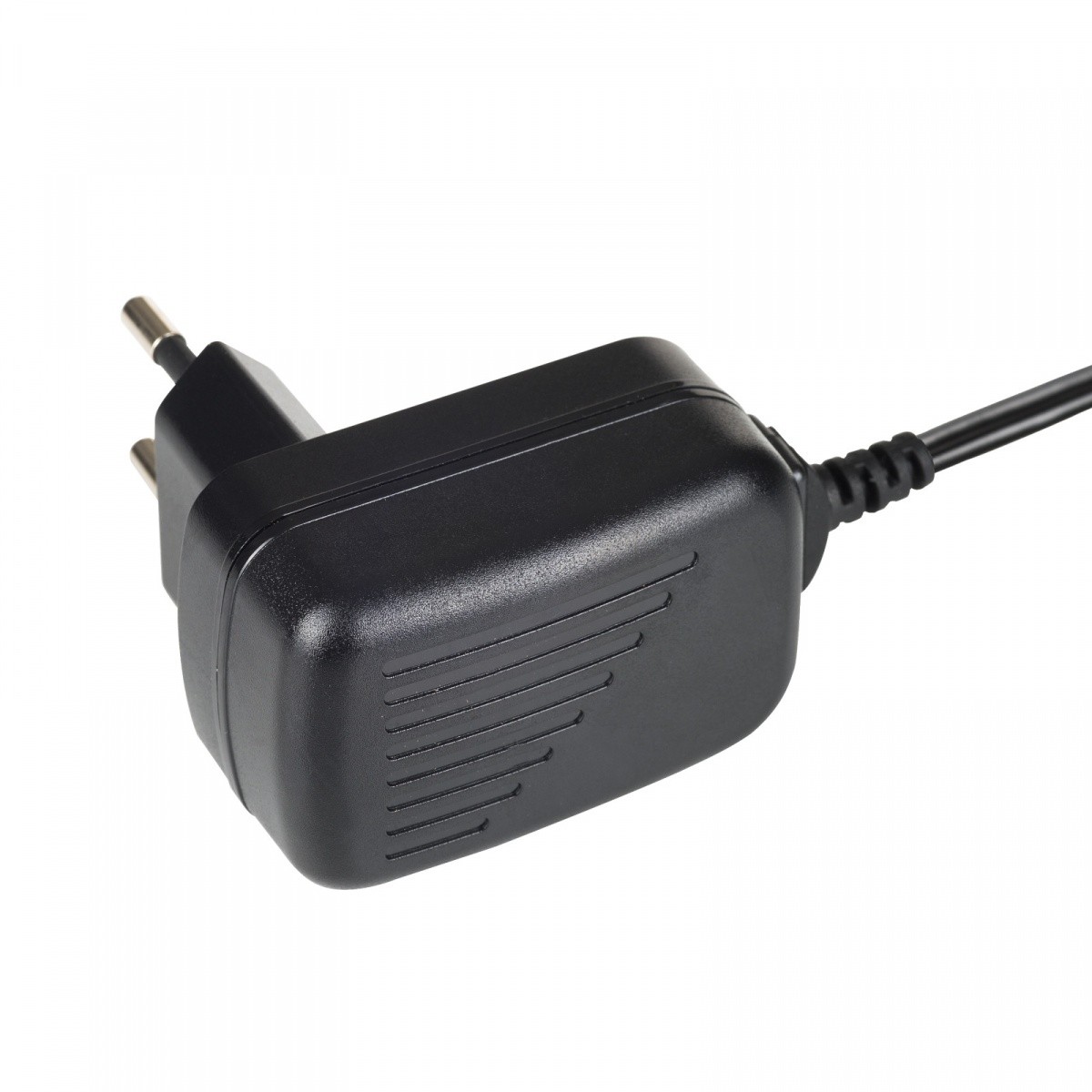 Univerzalni napajalnik 9W (9V/1A, 5.5x2.1mm) 4