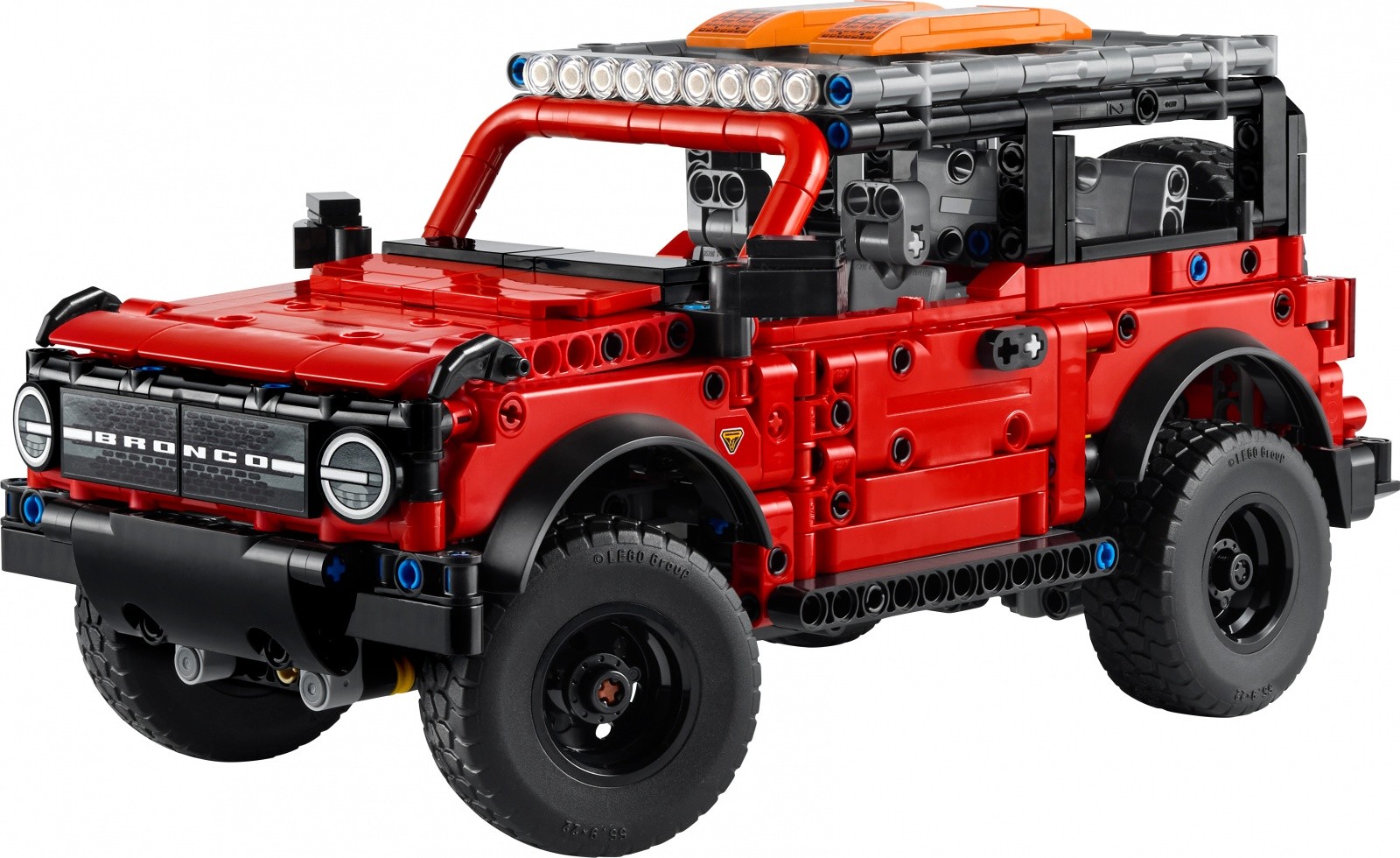 LEGO Technic 42213 SUV Ford Bronco 8